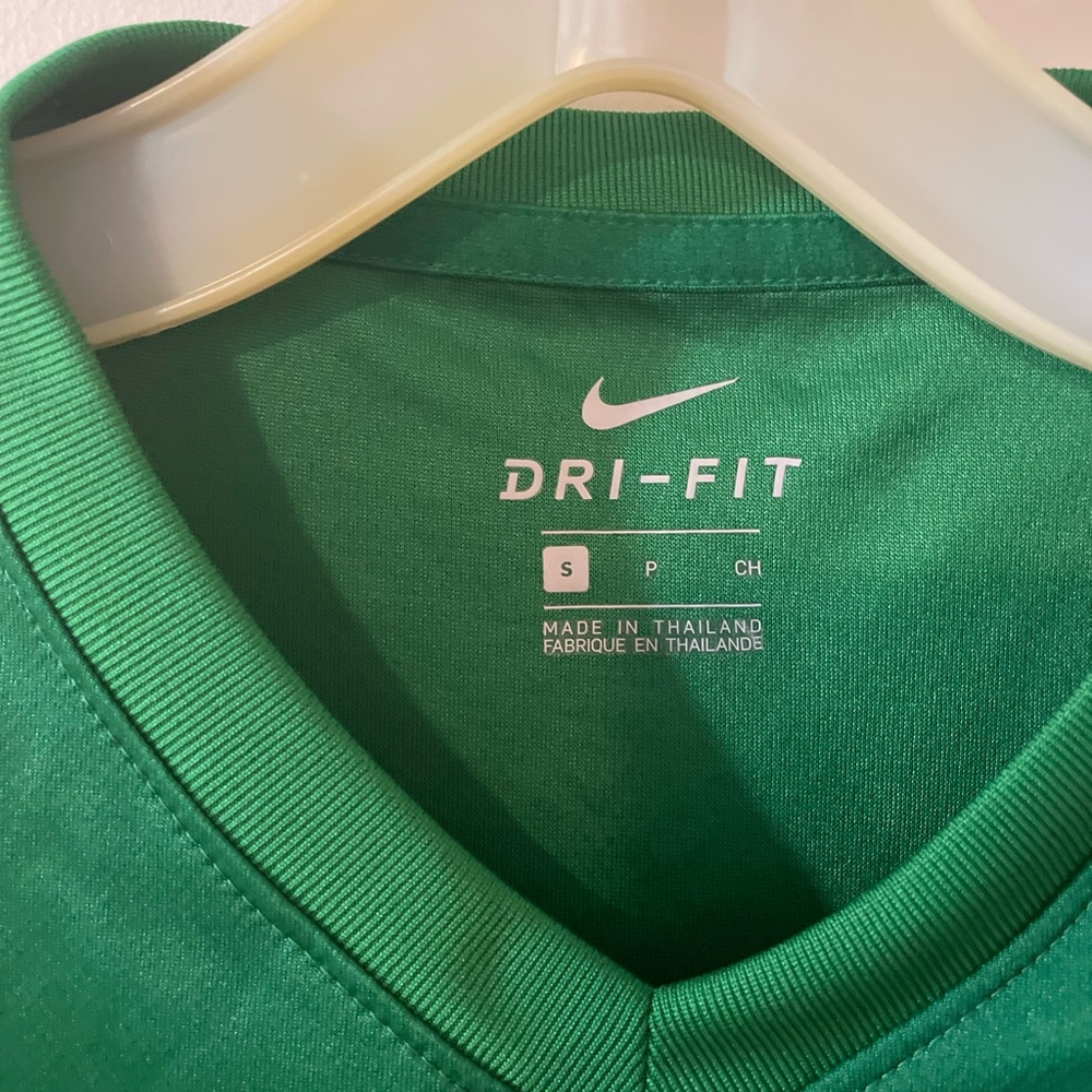 Nike Green Dri-FIT Performance Tee Size S